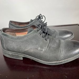 Clarks Collection mens Charcoal Black Leather shoes